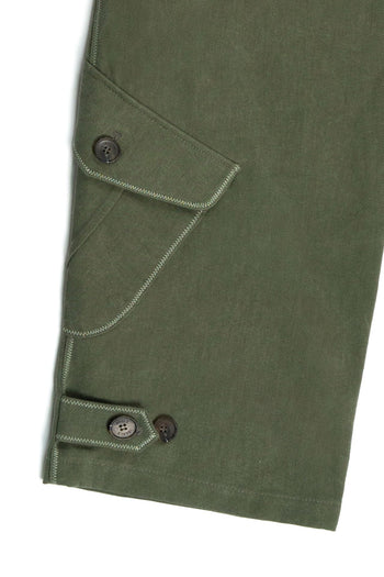 Green dirt cargo pants from IOEDLE, styled as rugged cargo pants with multiple pockets and durable fabric.