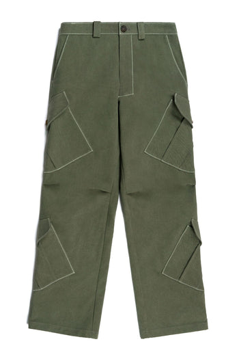 Green Dirt Cargo Pants by IOEDLE, styled as casual cargo trousers with multiple pockets and rugged fabric for outdoor wear.