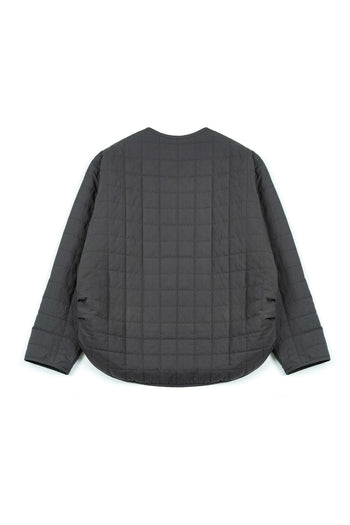 IOEDLE Welcoming Gate Quilted Jacket in charcoal, showcasing the stylish, padded design and cozy fit perfect for cold weather.
