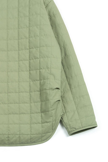 IOEDLE Welcoming Gate Quilted Jacket in olive green, featuring a cozy, padded design perfect for cold weather.