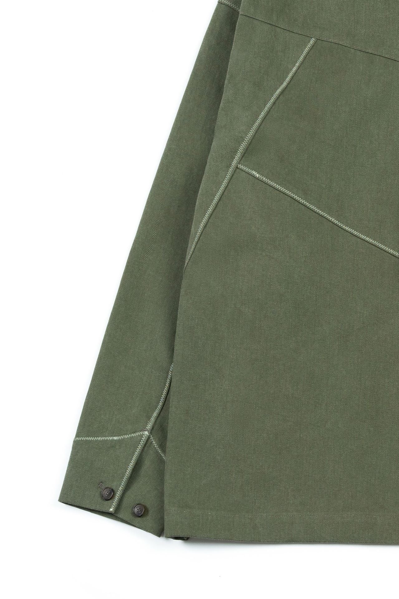 Green diagonal landscape shirt by IOEDLE featuring a vibrant nature-inspired pattern on a casual shirt.