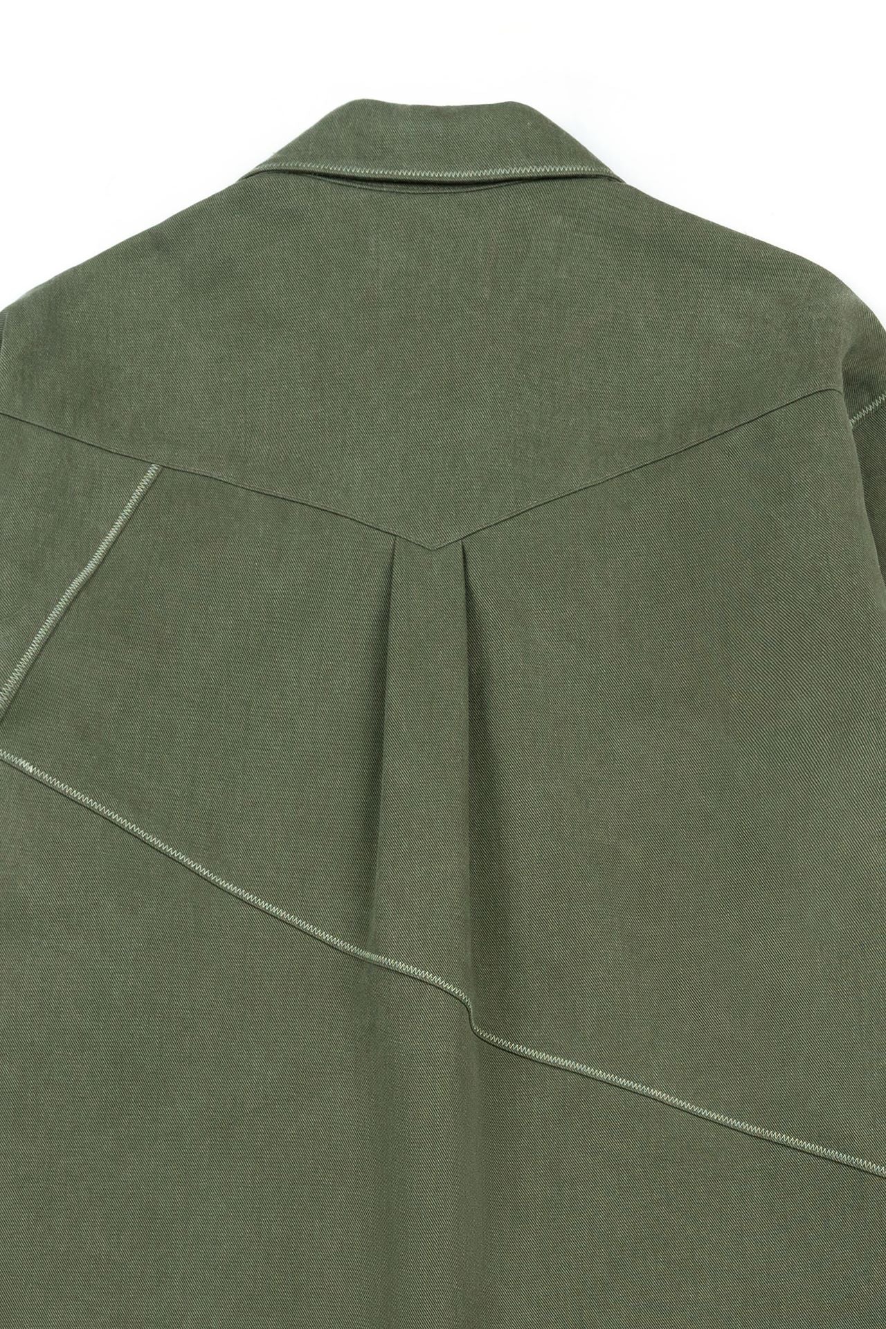 Green IOEDLE diagonal landscape shirt with a vibrant geometric pattern, displayed on a plain background.