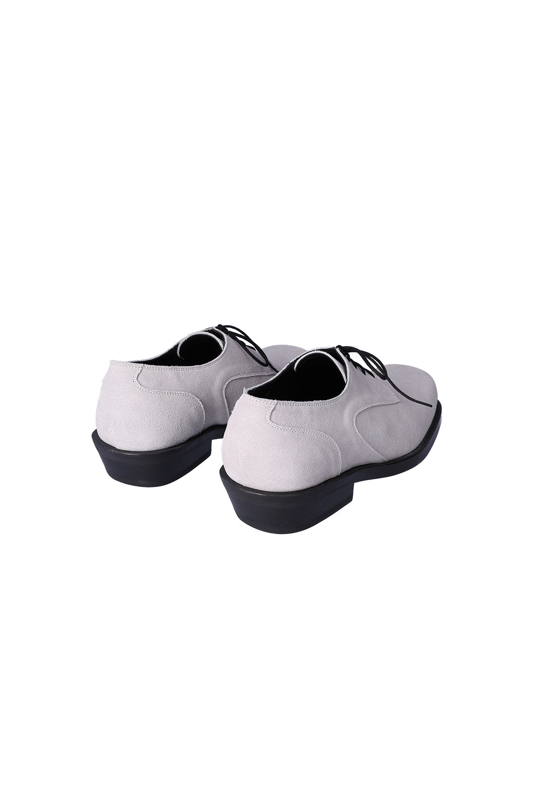 Nuosmiq Hardy Derby Cement derby shoe with sturdy leather upper and durable rubber sole, stylish and comfortable for everyday wear.