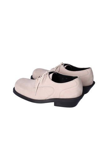 Nuosmiq Hardy Derby shoes in light beige leather, featuring classic derby style and sleek design, displayed on a plain background.