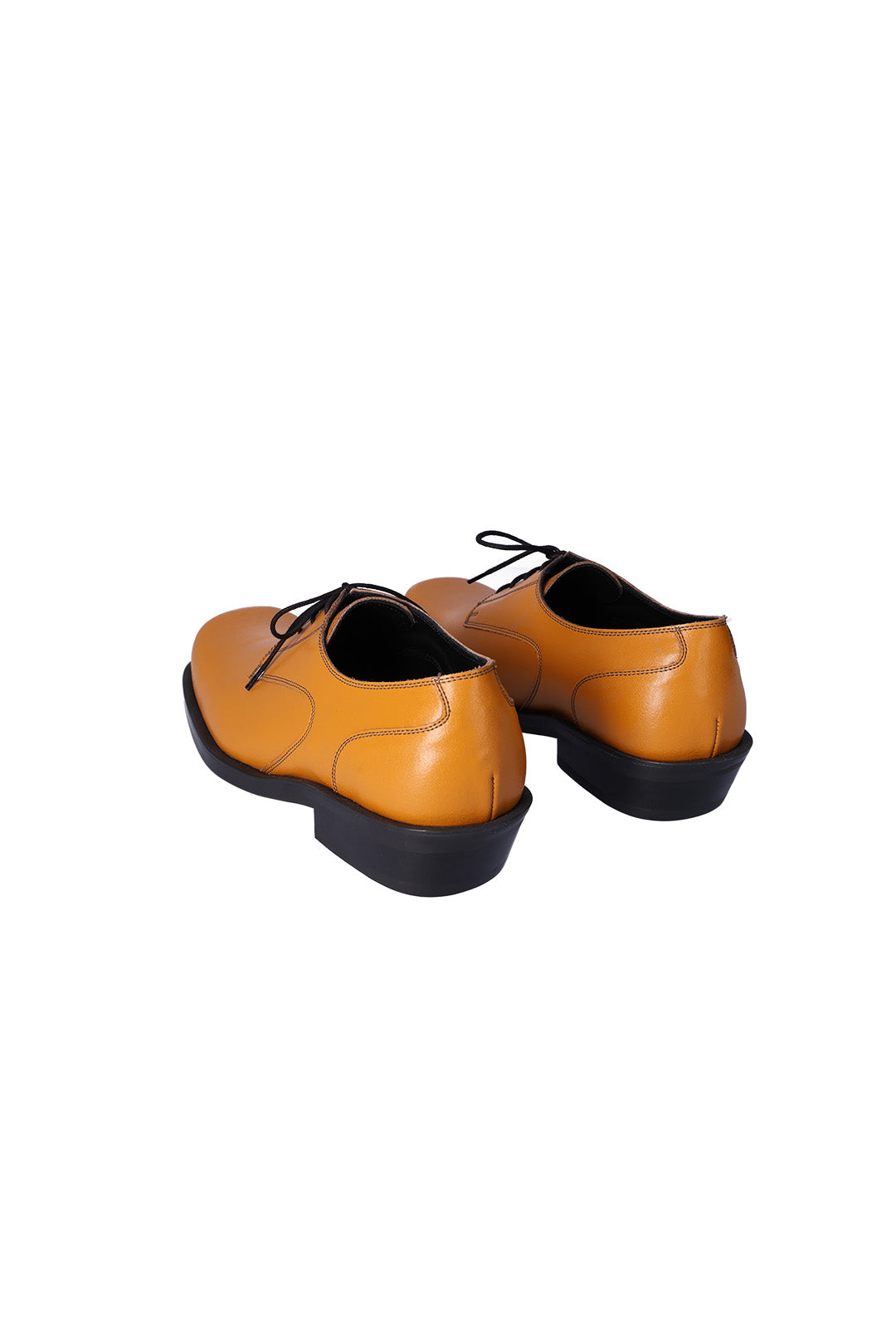 Nuosmiq Hardy Derby Mustard derby shoe with tan leather and classic lace-up design, showcasing polished finish and stylish silhouette.