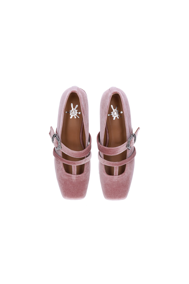 Nuosmiq Aku Mary-Jane Loafers in pink velvet, featuring classic loafer design with a comfortable slip-on fit and stylish velvet finish.