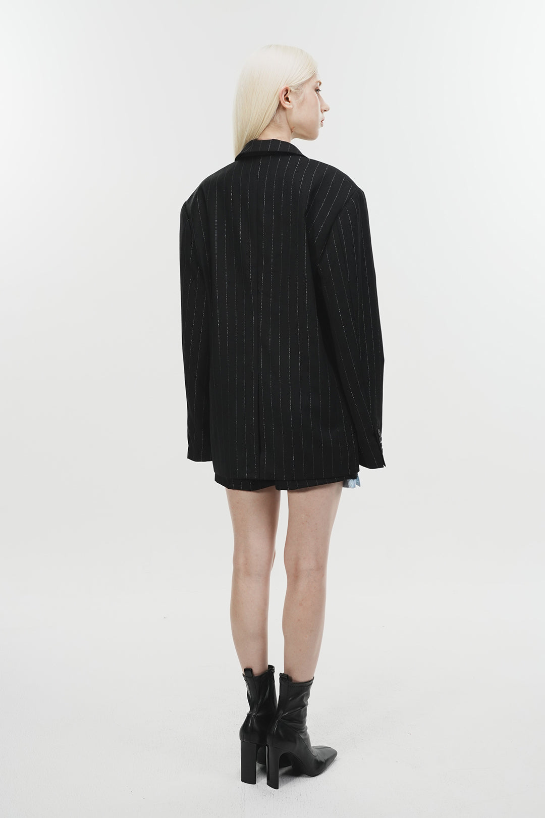 Black Phenomenon Seeper metal pocket jacket featuring a classic shirt collar and stylish design for casual wear.
