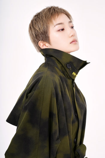 Khaki Phenomenon Seeper Fog Washing Trench Coat, stylish jacket with a sleek, weather-resistant design.