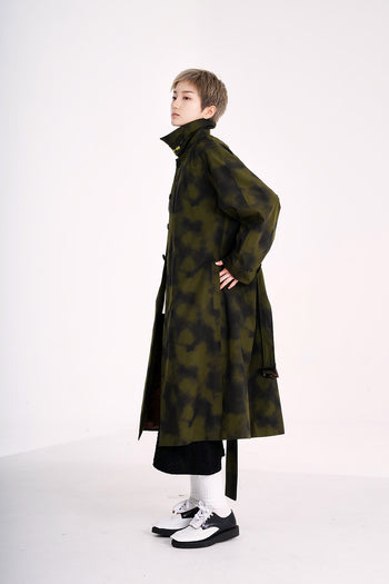 Phenomenon Seeper fog washing trench coat in khaki, stylish jacket with a sleek, modern design and durable fabric.