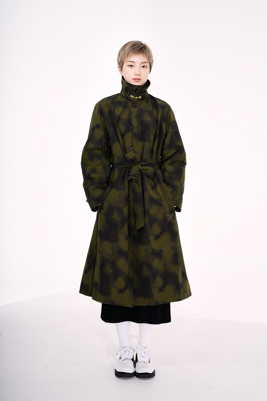 Khaki Fog Washing Trench Coat by Phenomenon Seeper, stylish jacket with a fog-washed finish and classic trench design.