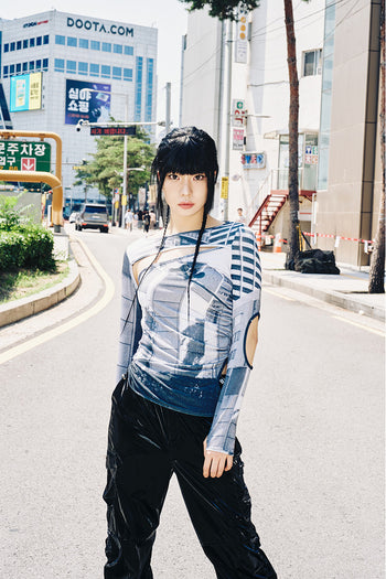 Phenomenon Seeper Hole Shirring T-Shirt Tokyo, a stylish casual shirt with unique hole details and shirring design.