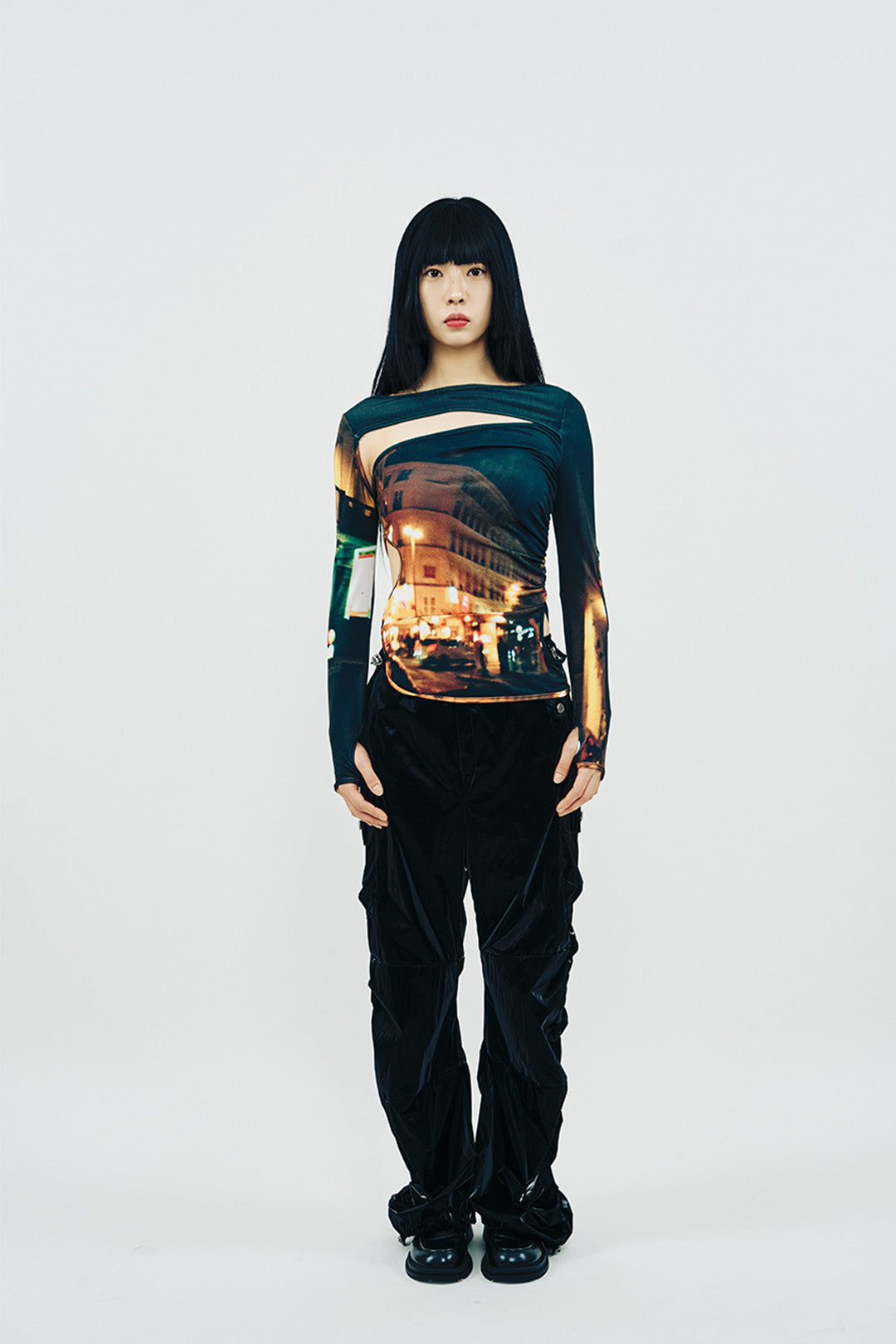 Navy Hole Shirring T-Shirt by Phenomenon Seeper featuring stylish hole detailing and a relaxed fit, displayed on a mannequin.