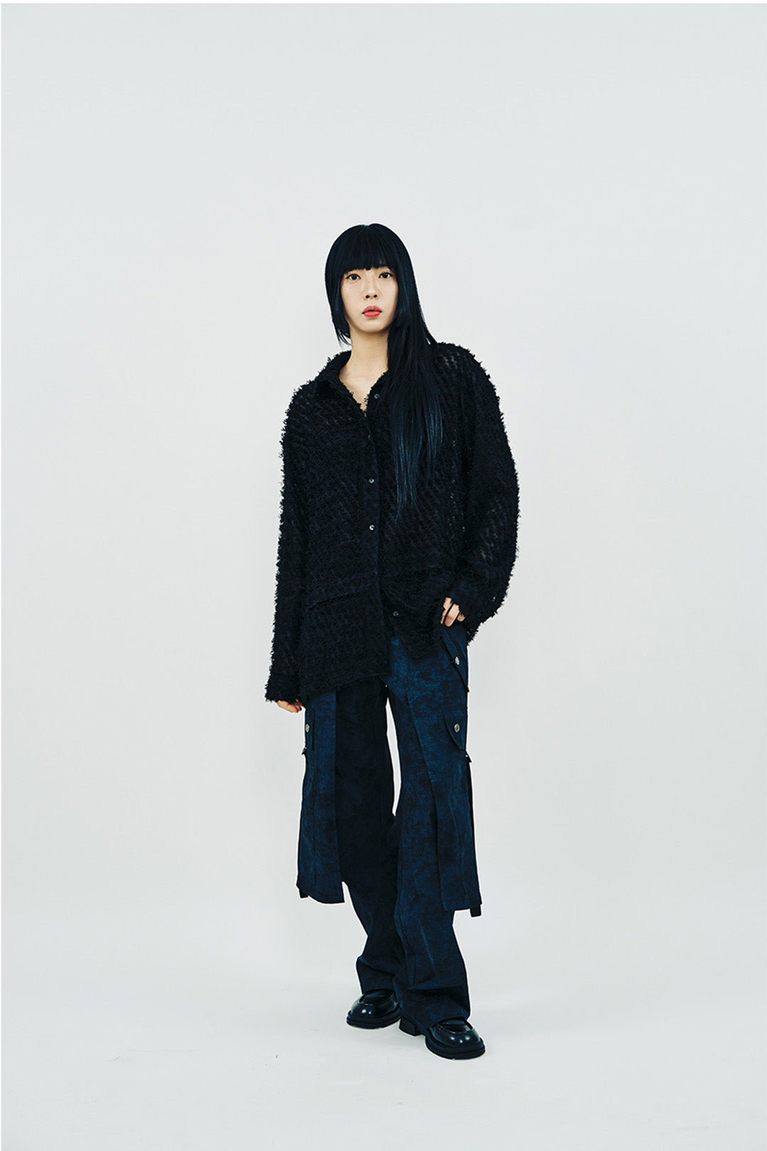Phenomenon Seeper Taseel Fly shirt in black, casual long-sleeve shirt with a relaxed fit and stylish design.