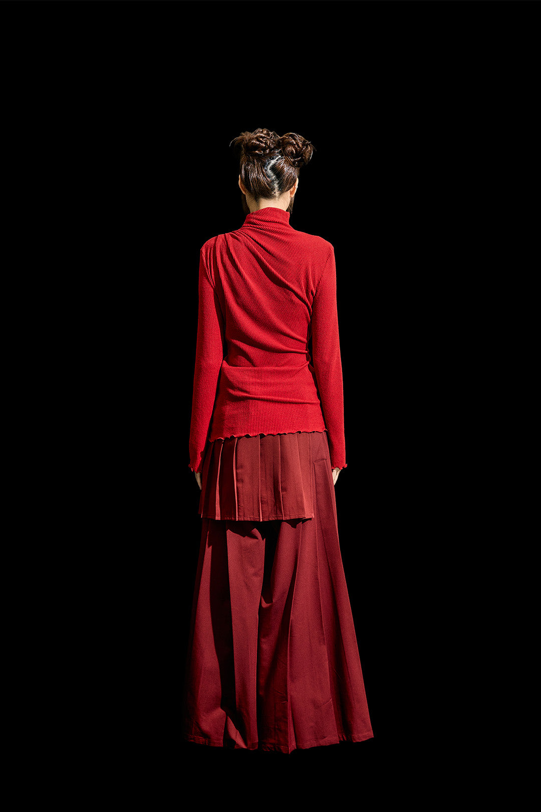 Reculer red cowl string draped T-shirt, casual shirt with a unique colouration, one-size fit, stylish and comfortable.