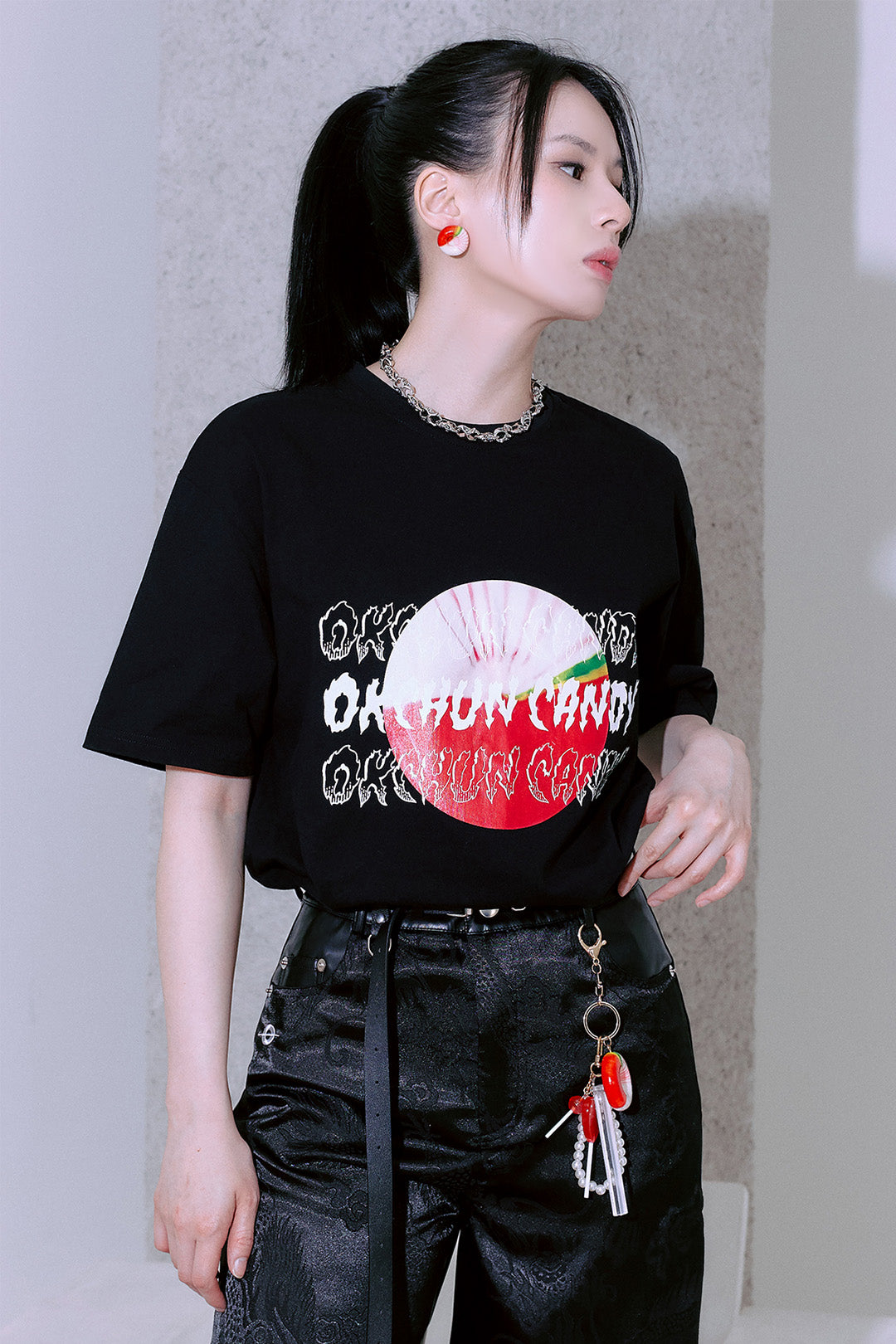 Black TM3 traditional Korean candy Okchun oversized unisex T-shirt, casual tops with Korean-inspired graphic design.